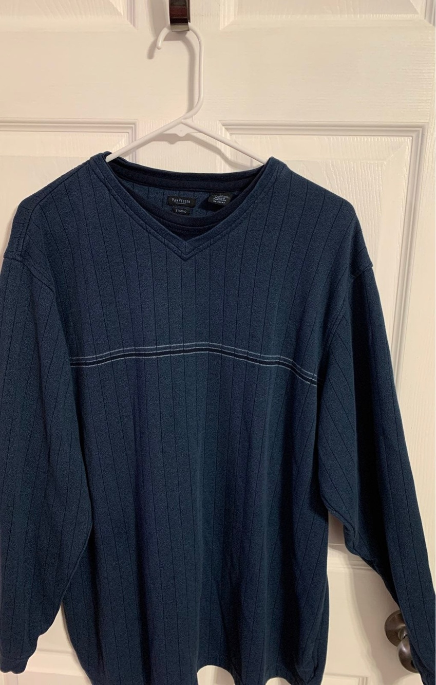 Van Heusen Sweater  Blue Size XL. - Picture 2 of 6